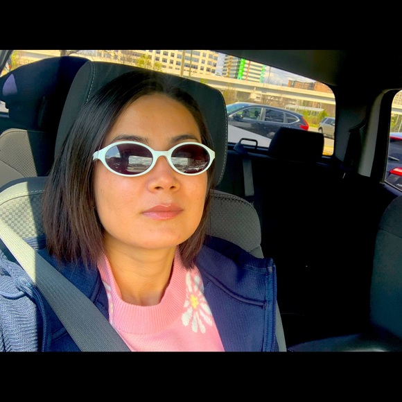 Cute and fun original Joe Boxer glasses. Like brand new no scratches - Picture 1 of 3